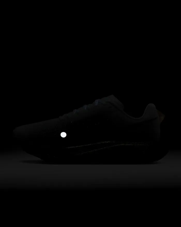 All Shoes Men Nike Ultrafly Whitetotal Orangepale Ivoryblack