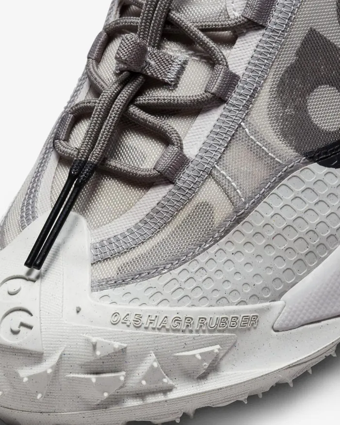 All Shoes WomenMen Nike ACG Mountain Fly 2 Low Light Iron Oreflat Pewterlight Iron Oreblack