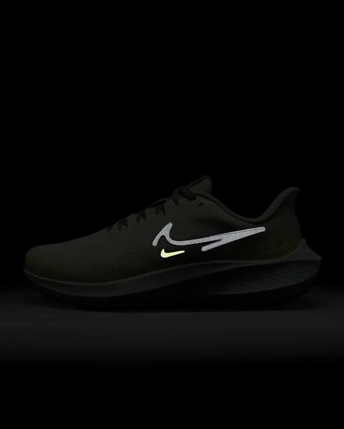 All Shoes Women Nike Pegasus Shield Pale Ivoryneutral Oliveluminous Greenblack