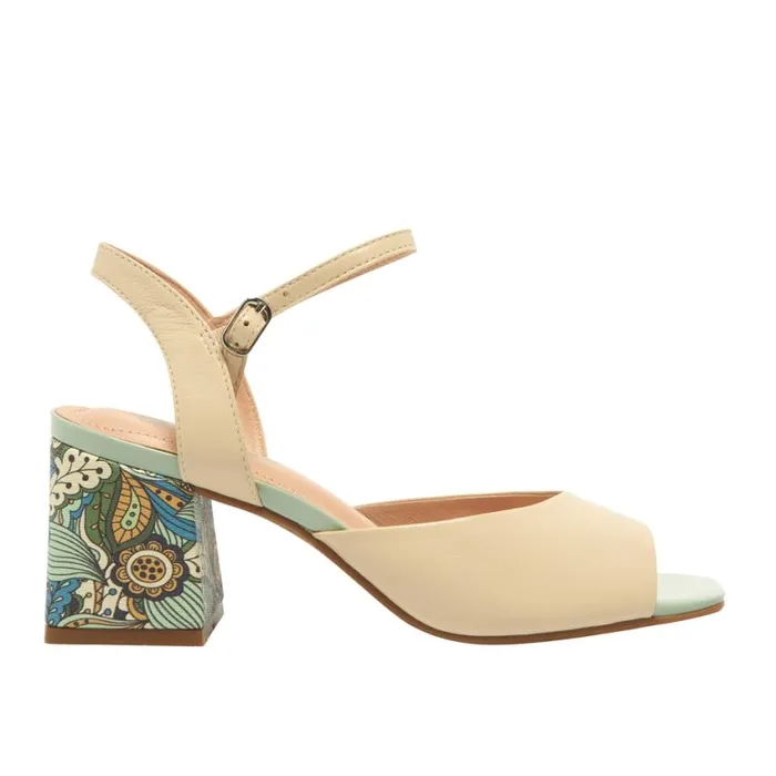Carl Scarpa Setallo Off White Block Heel Courts Women Court Shoes