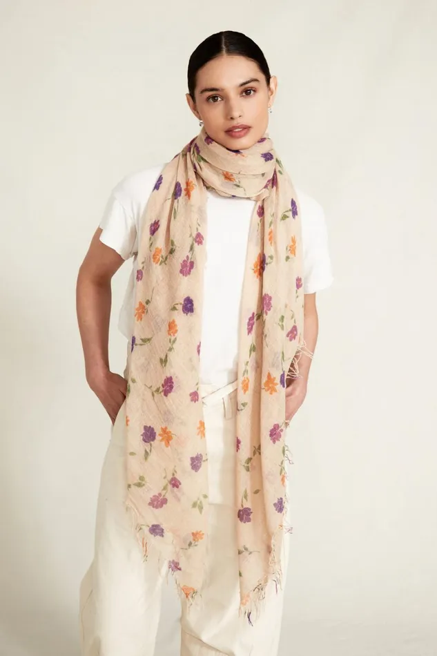 Chan Luu Scarves Women Cashmere And Silk Scarf Cream Valentina Floral