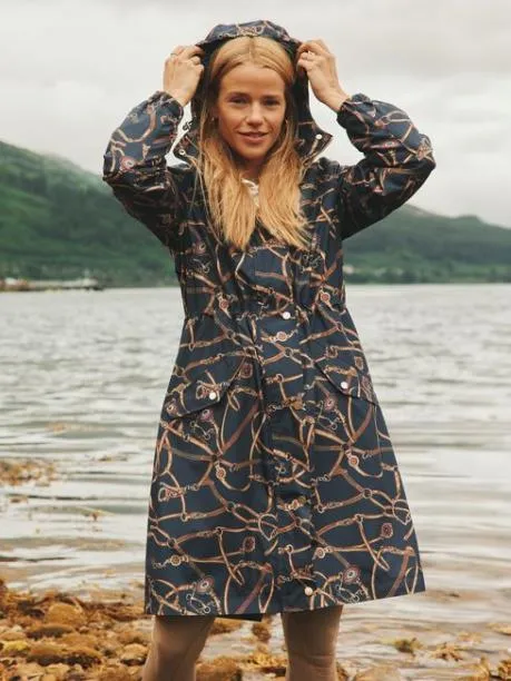 Coats and Jackets Women Joules Navy Blue Bridle Waterproof Packable Raincoat With Hood Coats and Jackets Women Joules Navy Blue Bridle Waterproof Packable Raincoat With Hood