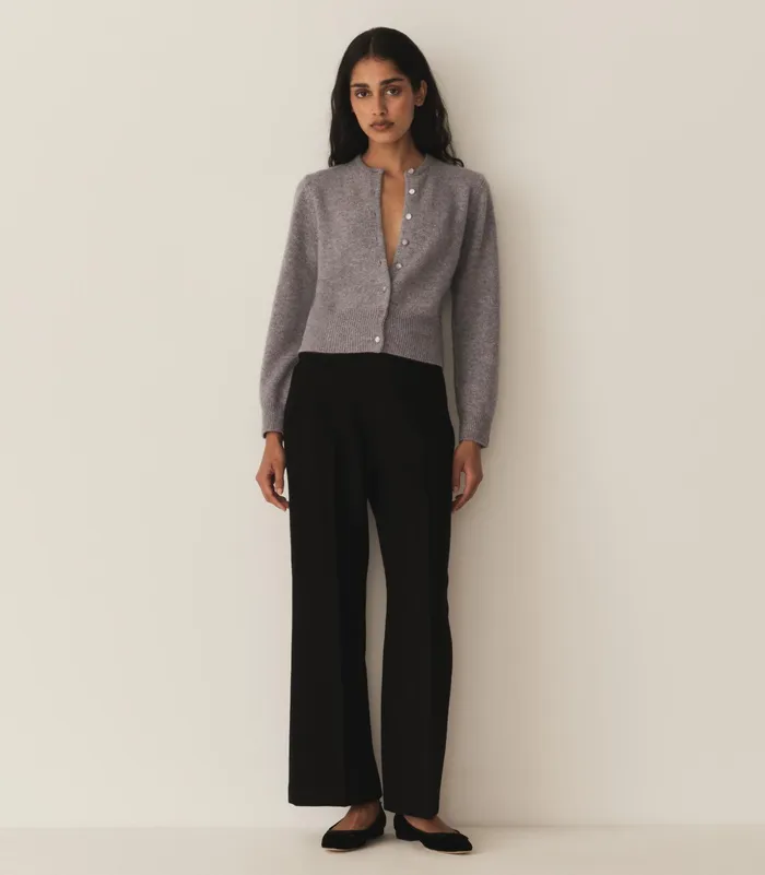 DEN Knitwear Women Fairchild Cashmere Cardigan Pebble Grey DEN Knitwear Women Fairchild Cashmere Cardigan Pebble Grey