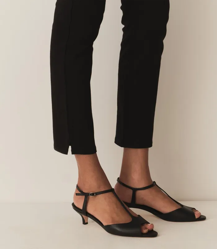 DEN Shoes Women Maisie TStrap Black Box Calf
