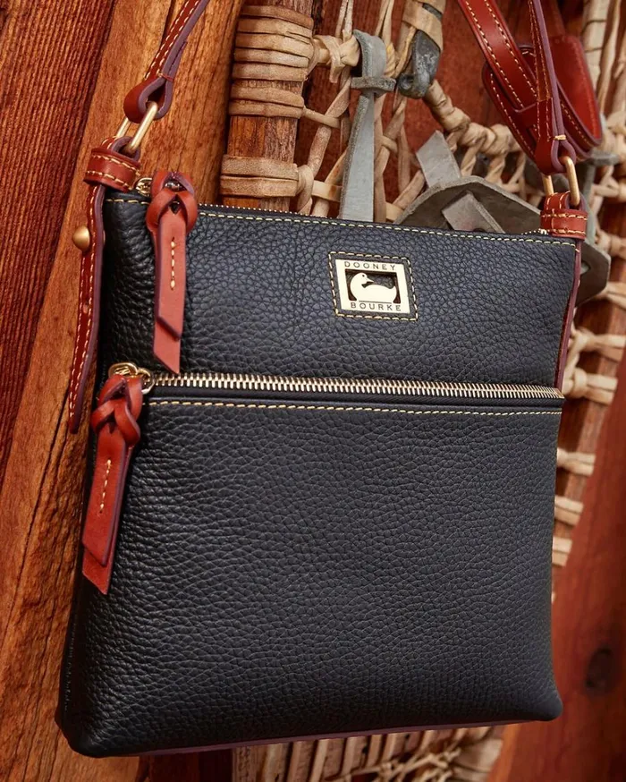 Dillen Letter Carrier Black Women Dooney and Bourke Crossbodies Dillen Letter Carrier Black Women Dooney and Bourke Crossbodies