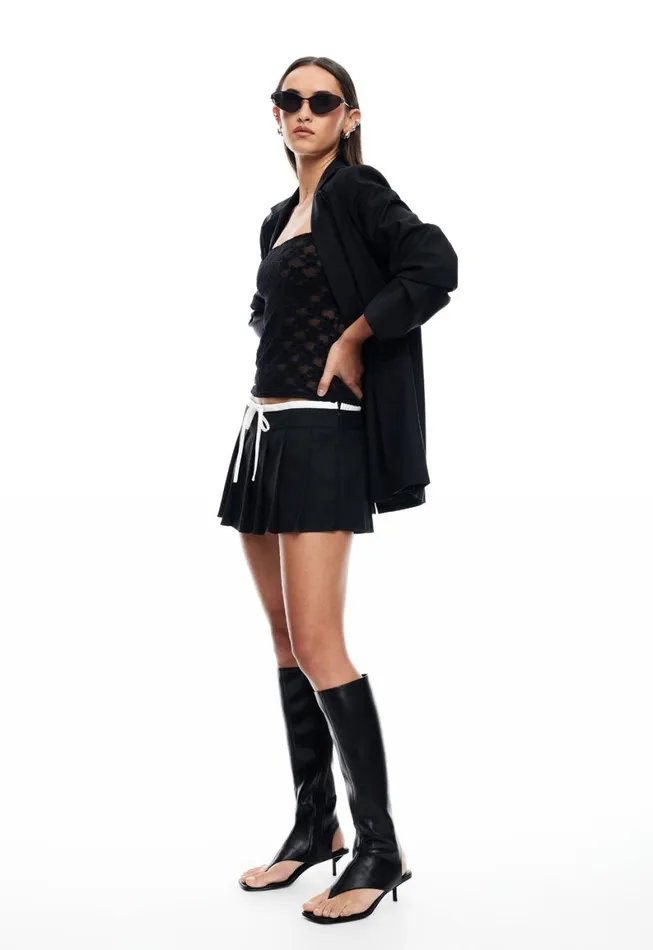 Lioness Fashion DYNASTY MINI SKORT Onyx Women Shorts Lioness Fashion DYNASTY MINI SKORT Onyx Women Shorts