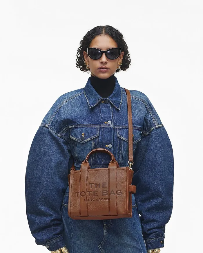 Marc Jacobs The Tote Bag Women The Leather Small Tote Bag Argan Oil
