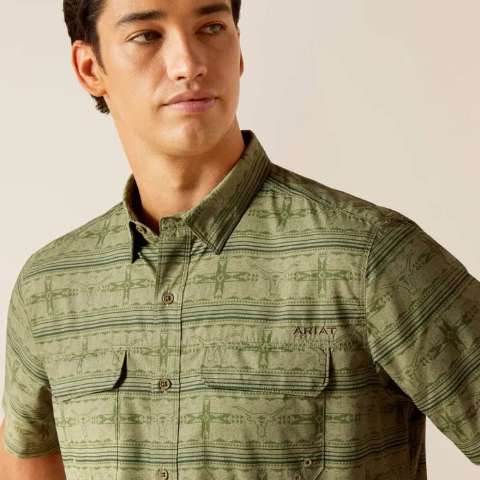 Men Button Down Shirts Ariat VentTEK Outbound Fitted Shirt Four Leaf Clover Men Button Down Shirts Ariat VentTEK Outbound Fitted Shirt Four Leaf Clover