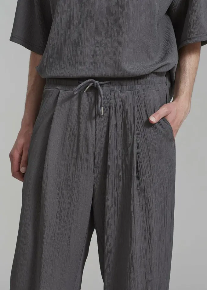 Men The Frankie Shop Eliott Crinkle Pants 8211 Charcoal Charcoal