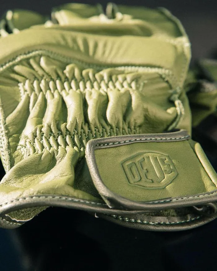 Mens Deus Ex Machina Gloves Gripping Gloves 8211 Khaki Green Khaki Green Mens Deus Ex Machina Gloves Gripping Gloves 8211 Khaki Green Khaki Green