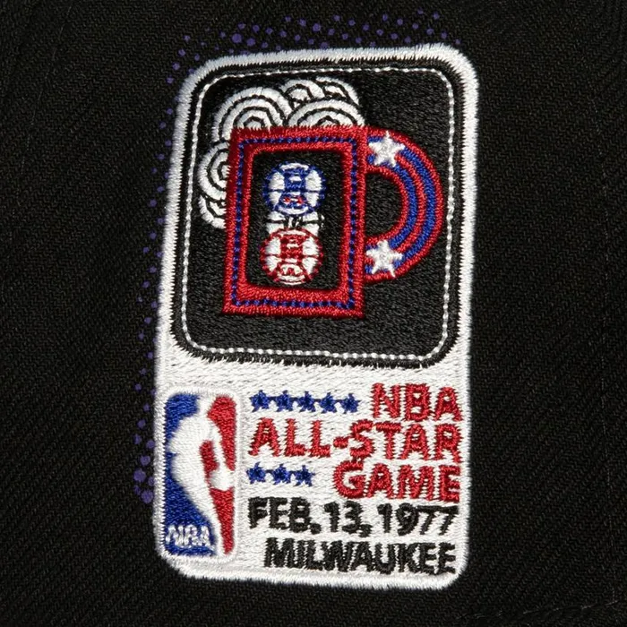 Mitchell and Ness Big Face 70 Snapback HWC Milwaukee Bucks Men Hats and Headwear Mitchell and Ness Big Face 70 Snapback HWC Milwaukee Bucks Men Hats and Headwear