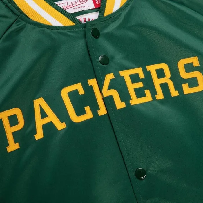Mitchell and Ness Lightweight Satin Jacket Green Bay Packers Men Jackets and Outerwear Mitchell and Ness Lightweight Satin Jacket Green Bay Packers Men Jackets and Outerwear