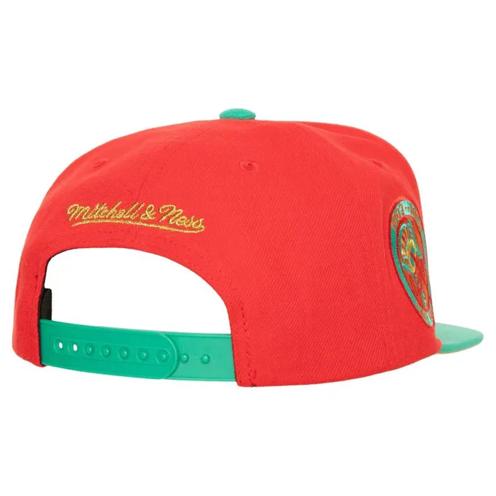 Mitchell and Ness Mistletoe Snapback Coop New York Yankees Men Hats and Headwear Mitchell and Ness Mistletoe Snapback Coop New York Yankees Men Hats and Headwear