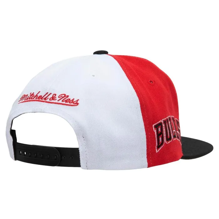 Mitchell and Ness On The Block Snapback Chicago Bulls Men Hats and Headwear Mitchell and Ness On The Block Snapback Chicago Bulls Men Hats and Headwear