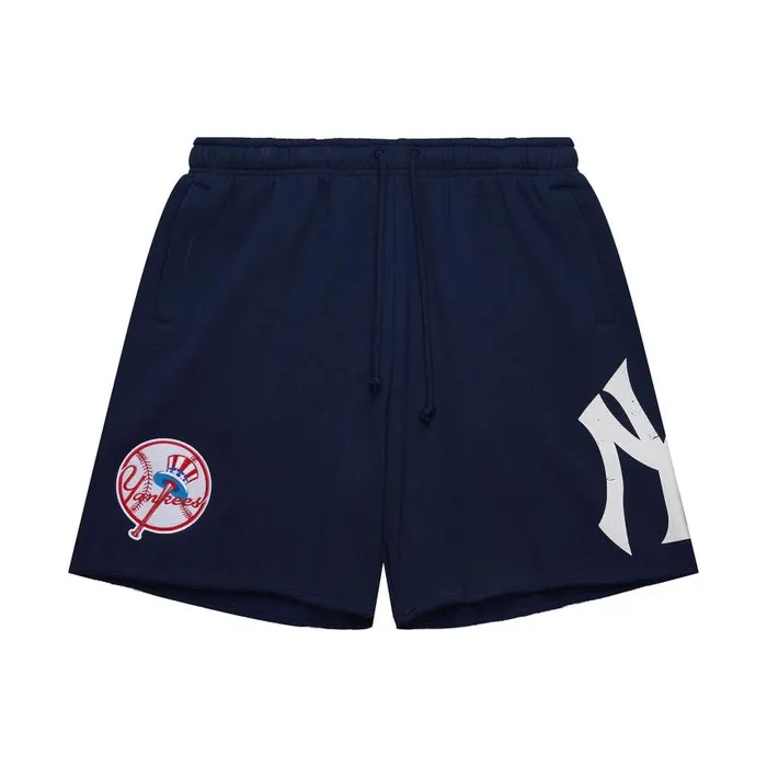 Mitchell and Ness Postgame Fleece Shorts Vintage Logo New York Yankees Men Shorts Mitchell and Ness Postgame Fleece Shorts Vintage Logo New York Yankees Men Shorts