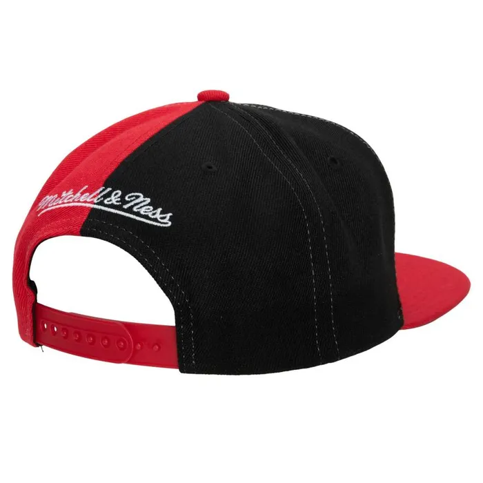 Mitchell and Ness Retroline Snapback HWC Philadelphia 76ers Men Hats and Headwear Mitchell and Ness Retroline Snapback HWC Philadelphia 76ers Men Hats and Headwear