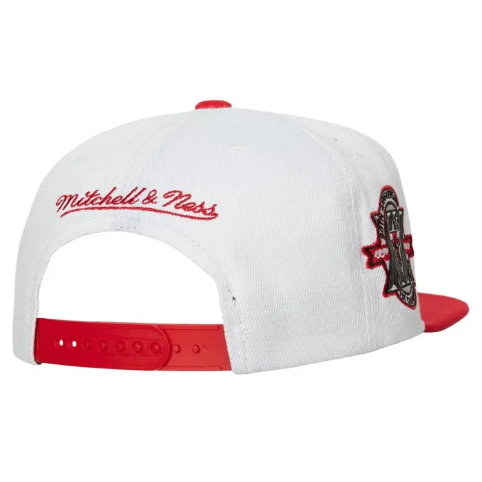 Mitchell and Ness Toss Up Snapback Chicago Bulls Men Hats and Headwear Mitchell and Ness Toss Up Snapback Chicago Bulls Men Hats and Headwear