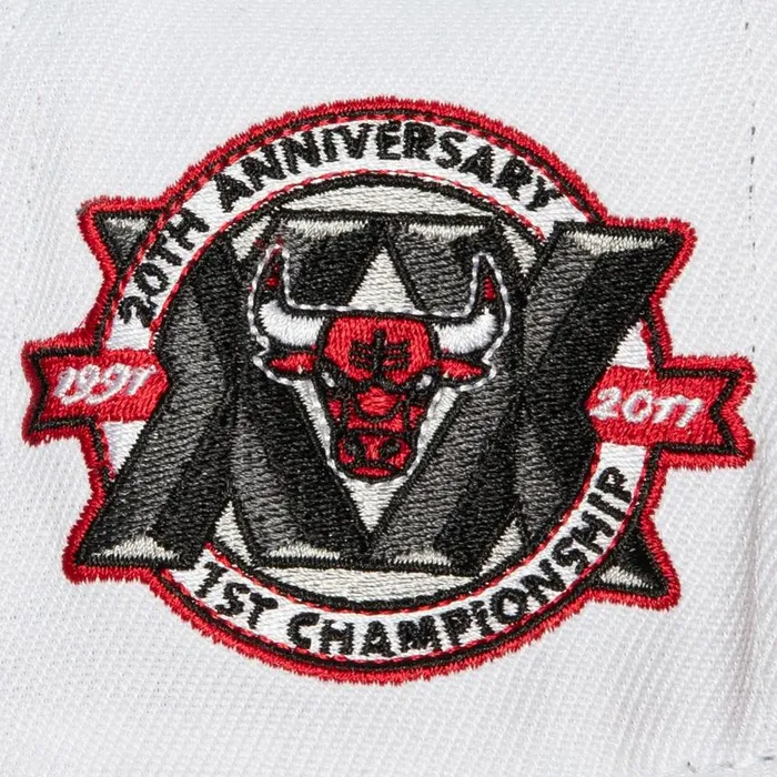 Mitchell and Ness Toss Up Snapback Chicago Bulls Men Hats and Headwear Mitchell and Ness Toss Up Snapback Chicago Bulls Men Hats and Headwear