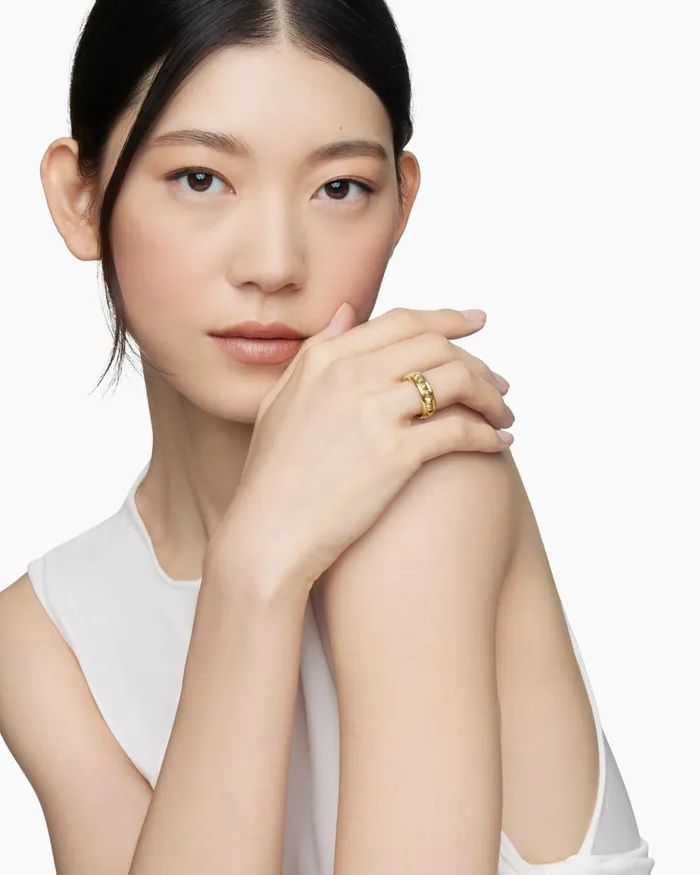 Modern Renaissance Pyramid Band Ring In 18K Yellow Gold 66mm Women David Yurman Band Modern Renaissance Pyramid Band Ring In 18K Yellow Gold 66mm Women David Yurman Band