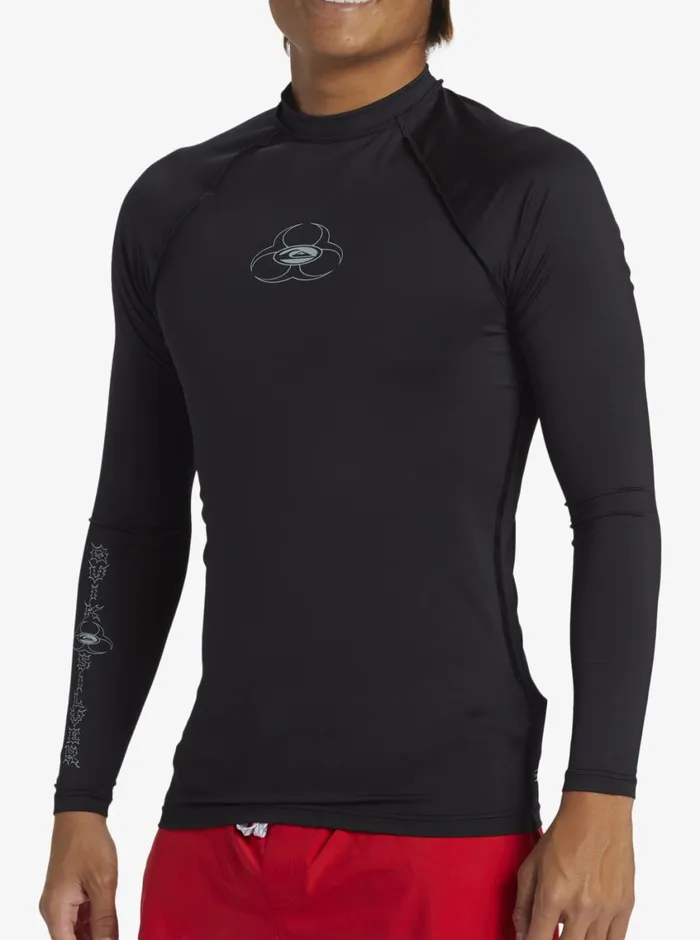 Quiksilver Saturn UPF50 Long Sleeve Surf Tee Black Mens Rashguards Quiksilver Saturn UPF50 Long Sleeve Surf Tee Black Mens Rashguards