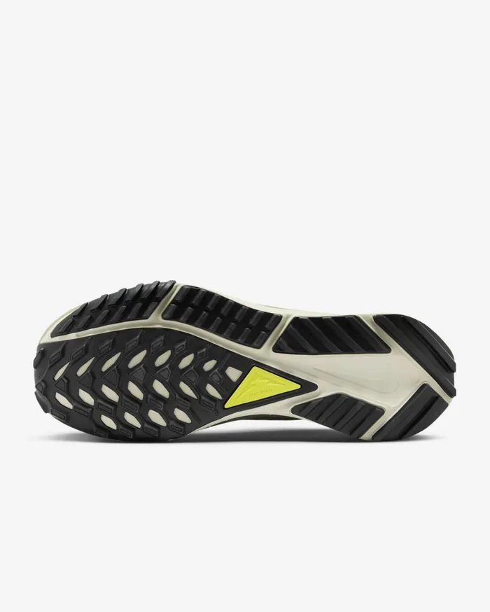 Running Women Nike Pegasus Trail 4 GORETEX Pale Ivoryluminous Greenhigh Voltageneutral Olive