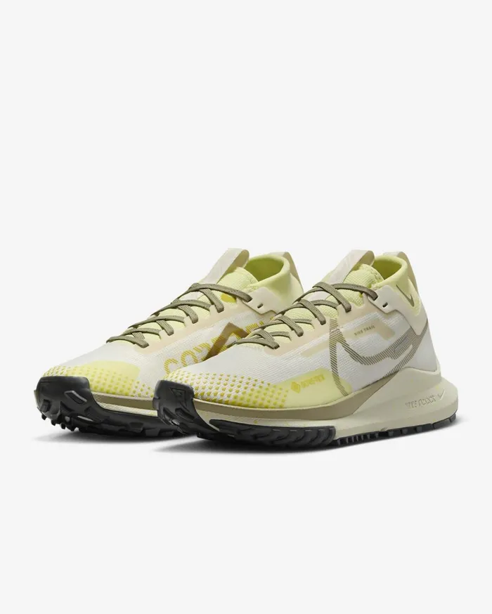 Running Women Nike Pegasus Trail 4 GORETEX Pale Ivoryluminous Greenhigh Voltageneutral Olive