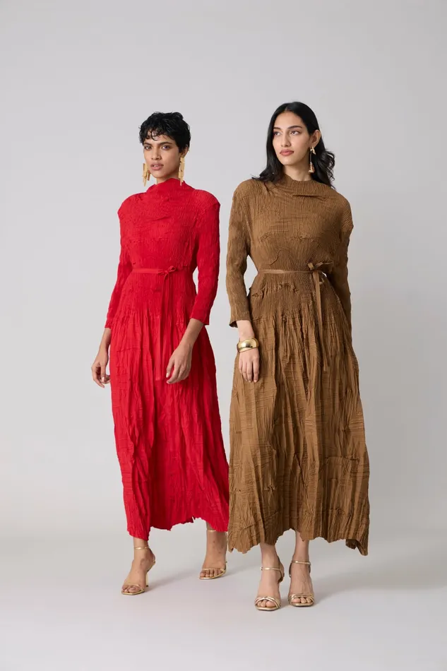 Scarlet Sage Dresses Vida Dress 8211 Mocha Taupe 8211 Women