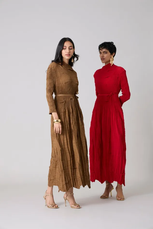 Scarlet Sage Dresses Vida Dress 8211 Mocha Taupe 8211 Women