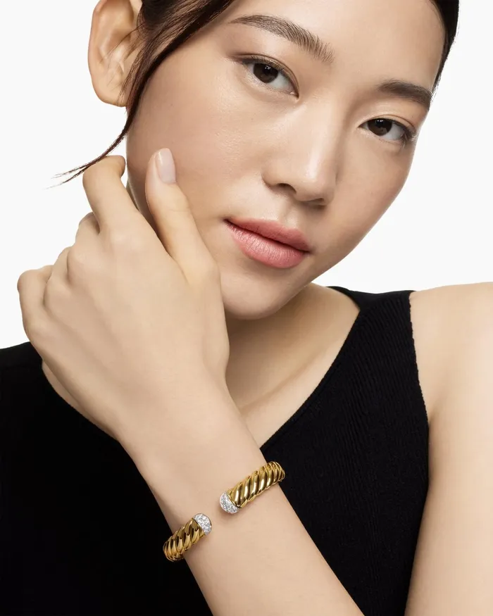 Sculpted Cable Cuff Bracelet In 18K Yellow Gold With Diamonds 10mm Women David Yurman Cuff Sculpted Cable Cuff Bracelet In 18K Yellow Gold With Diamonds 10mm Women David Yurman Cuff