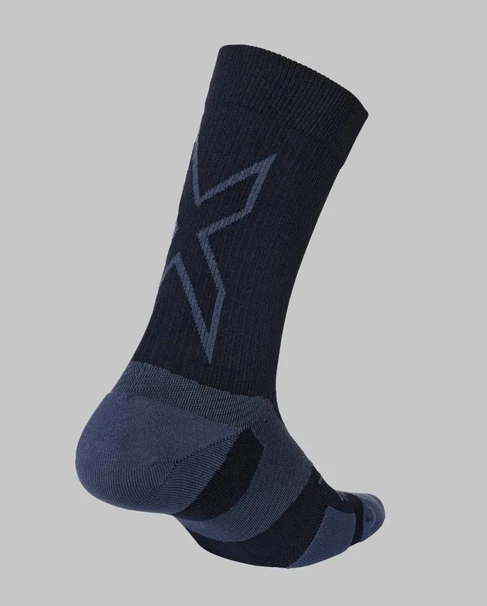 Socks Accessories 2XU Vectr Light Cushion Crew Socks Blacktitanium