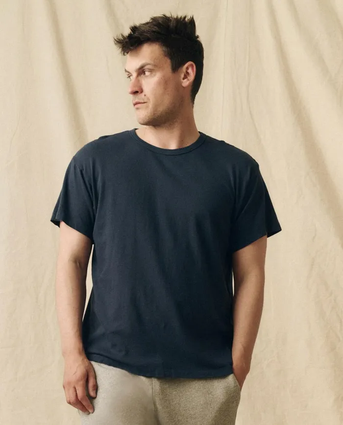 Tees and Sweats Men The Great The Men039s Slim Tee True Navy