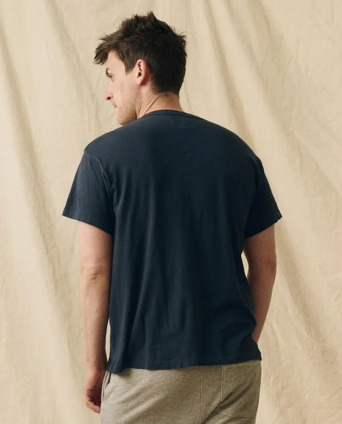 Tees and Sweats Men The Great The Men039s Slim Tee True Navy