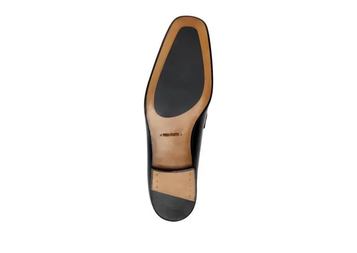 TOM FORD Loafers Men PATENT BAILEY TASSEL LOAFER Black TOM FORD Loafers Men PATENT BAILEY TASSEL LOAFER Black