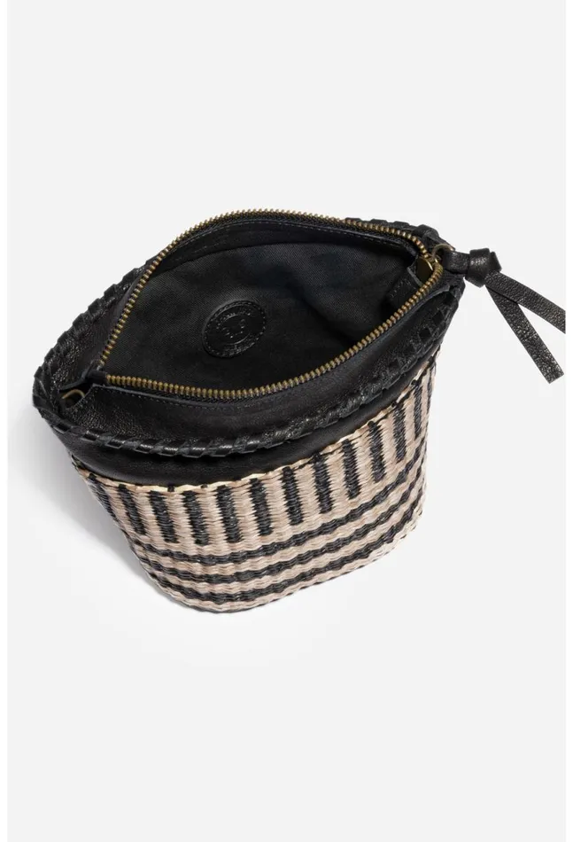 Women Banda Crochet Bucket Bag Natural Johnny Was Handbags