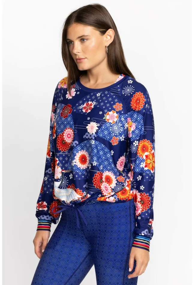 Women Bee Active Ruched Raglan Sleeve Pullover Pajaro Johnny Was Active
