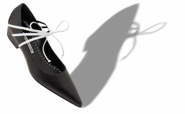 Women Black And White Nappa Leather LaceUp Pumps Manolo Blahnik Pumps