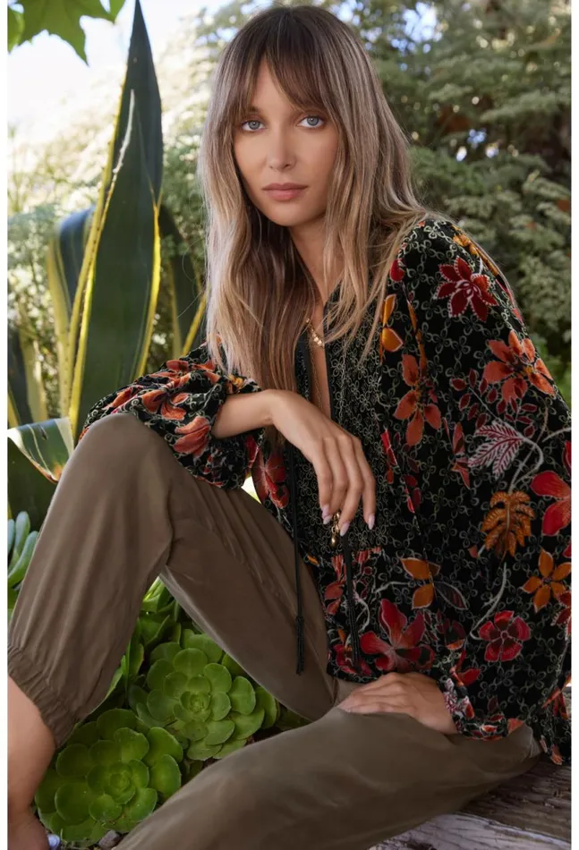 Women Jasmoon Flore Velvet Curved Hem Blouse Jasmoon Flore Johnny Was Tops