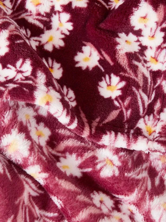 Women Jessica Simpson Blankets Wildflower Park Plush Throw In Wine Red