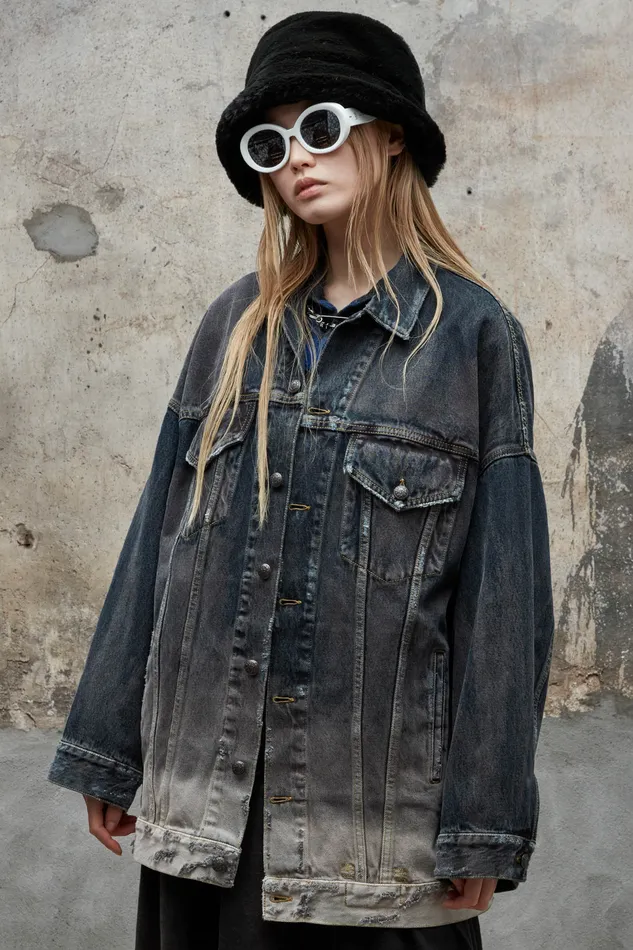 Women Pat Oversized Trucker 8211 Faded Black Jackets and Coats R13