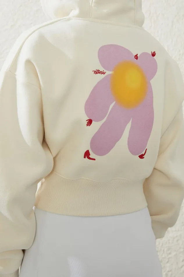 Women Sweats and Hoodies Cotton On Plush Essential Graphic Cropped Zip Through Coconut Milklcn Amber Vittoria Women Sweats and Hoodies Cotton On Plush Essential Graphic Cropped Zip Through Coconut Milklcn Amber Vittoria
