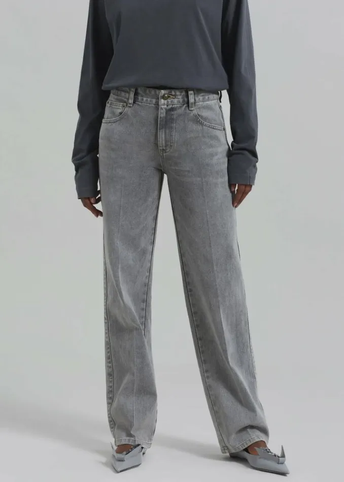 Women The Frankie Shop Montrose Straight Leg Jeans 8211 Grey Wash Grey Wash