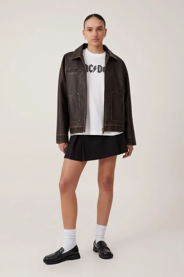 Women Tops Cotton On The Lcn Boxy Graphic Tee Lcn Per Acdc 1985 Tour Vintage White Women Tops Cotton On The Lcn Boxy Graphic Tee Lcn Per Acdc 1985 Tour Vintage White