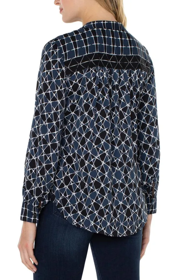 WOVEN TOPS Women Liverpool Los Angeles BUTTON FRONT SHIRT WITH BANDED COLLAR Stargazing Twin Print